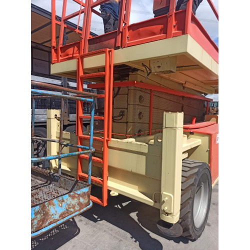Ножничный подъемник JLG 153-22